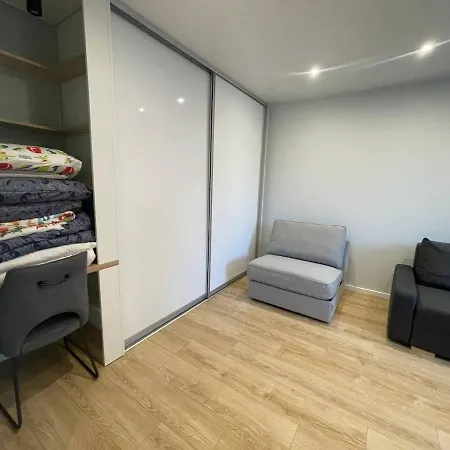 Modern 1br Haven Near Two Parks Apartament