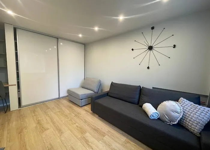 Modern 1br Haven Near Two Parks Riga