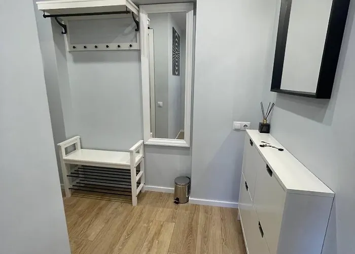 Dzīvoklis Modern 1br Haven Near Two Parks