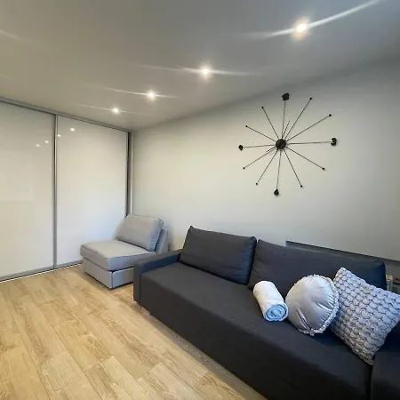 Apartmán Modern 1br Haven Near Two Parks *