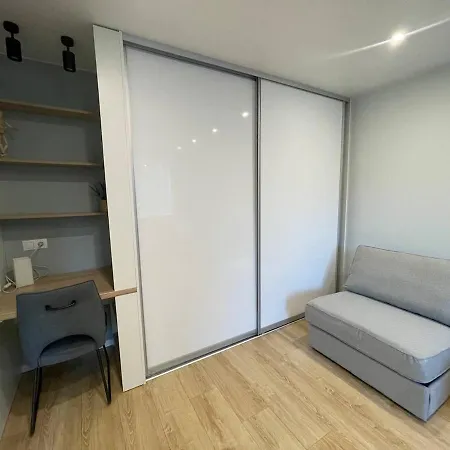 Apartmán Modern 1br Haven Near Two Parks *