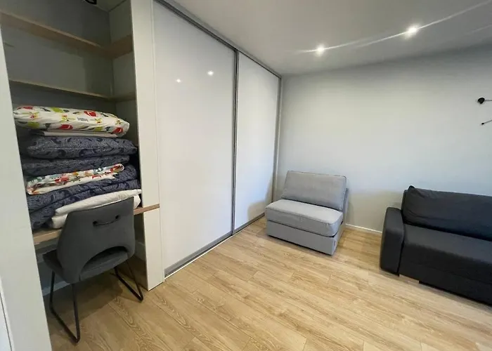 Modern 1br Haven Near Two Parks Апартаменты